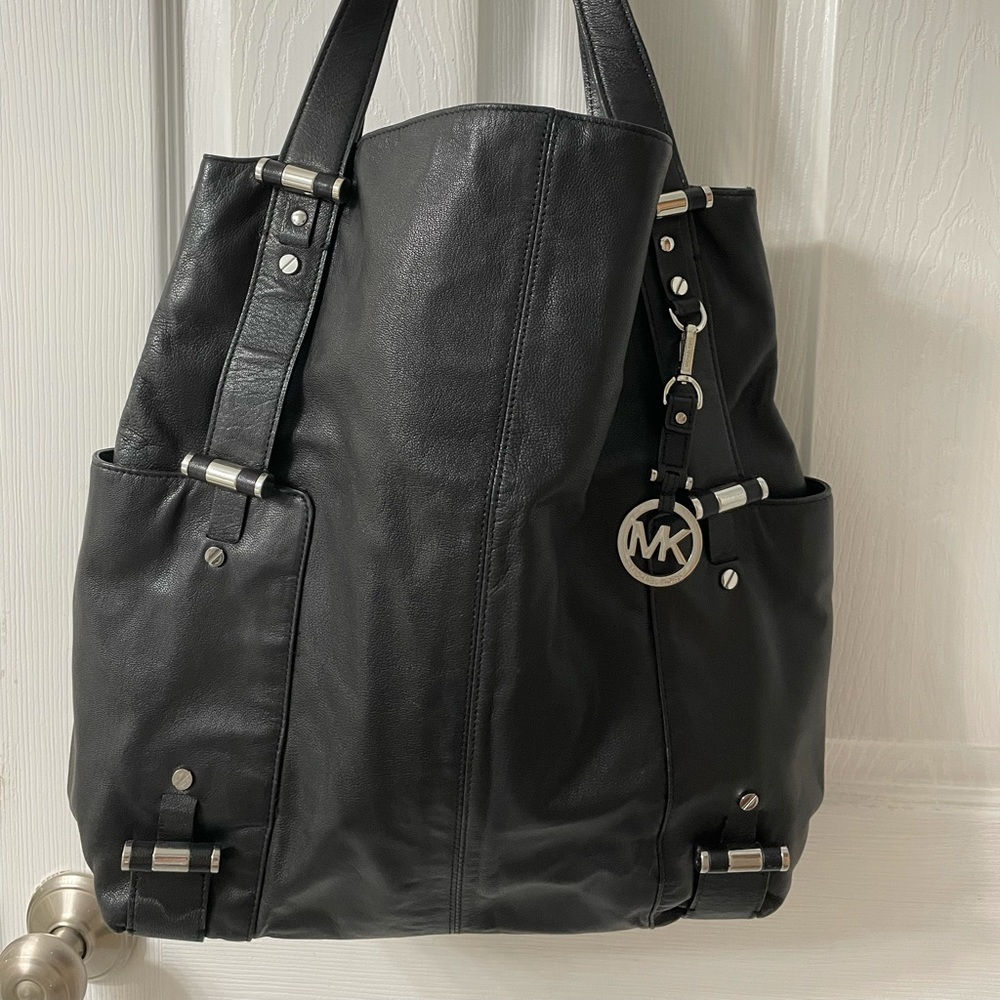 Michael Kors Large Black Purse - Picture 7 of 9